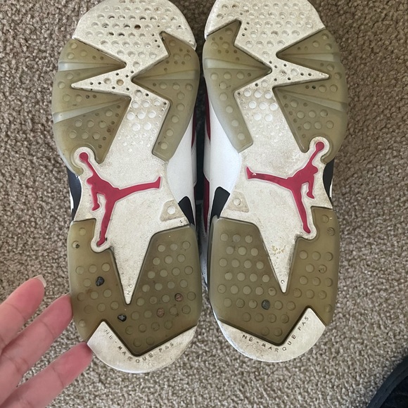 Carmine’s 6s size 4.5 - Picture 7 of 11